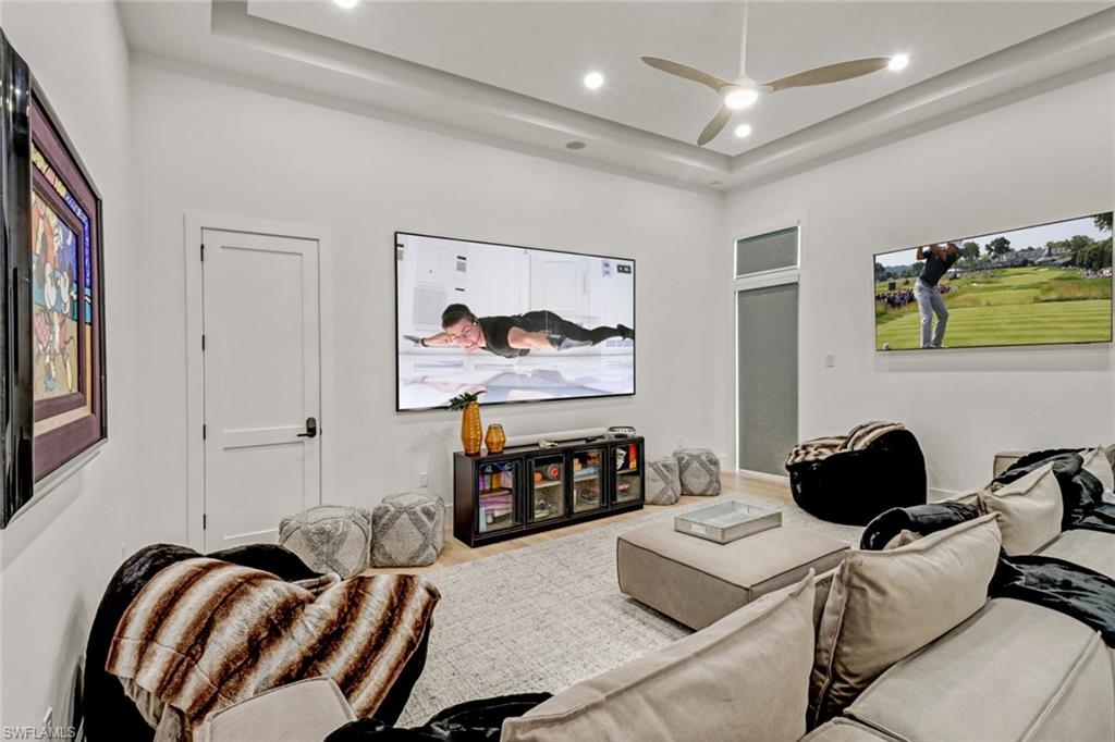OAKES ESTATES - Residential