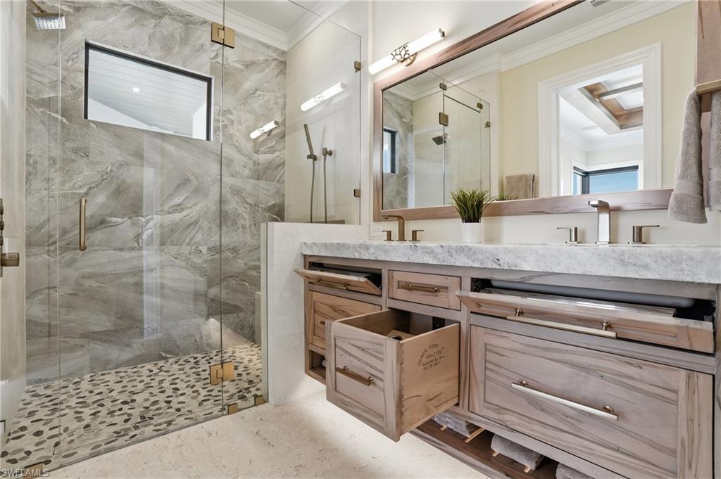 LAGUNA SHORES - Residential
