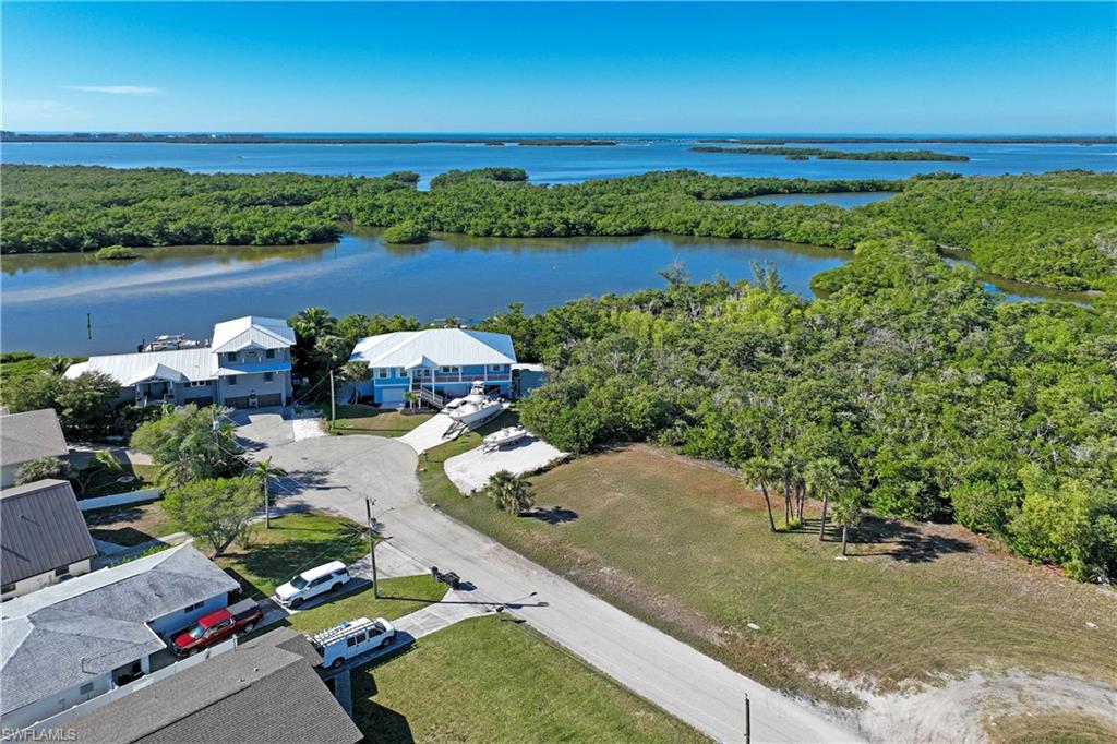ESTERO BAY SHORES - Land
