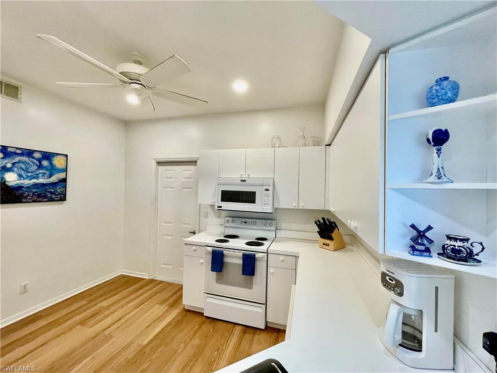 WINDSOR PLACE - Residential Lease