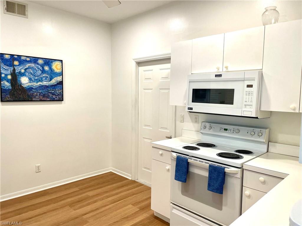 WINDSOR PLACE - Residential Lease