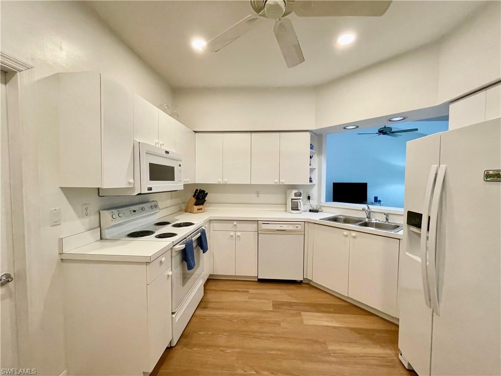 WINDSOR PLACE - Residential Lease