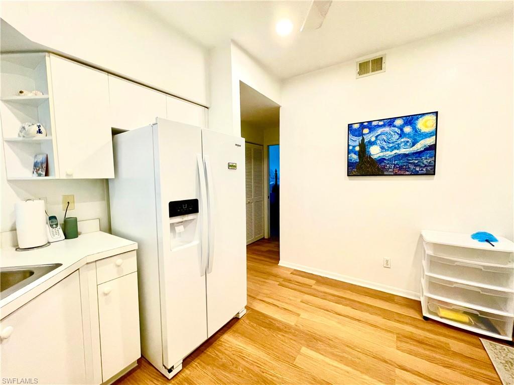 WINDSOR PLACE - Residential Lease