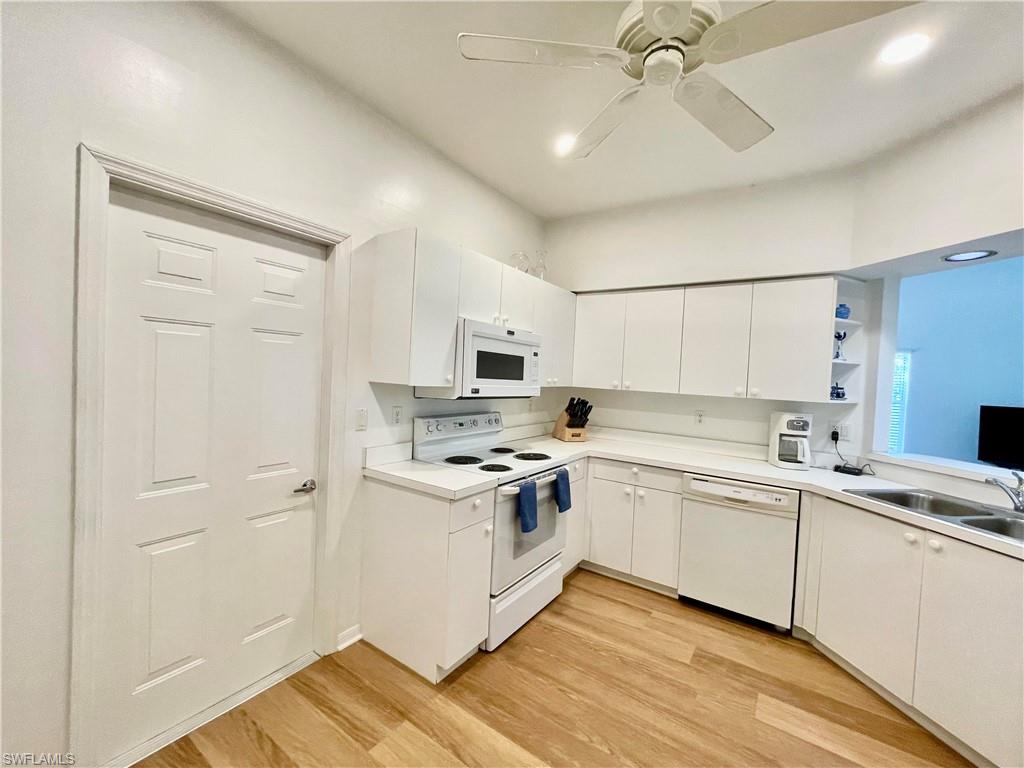 WINDSOR PLACE - Residential Lease