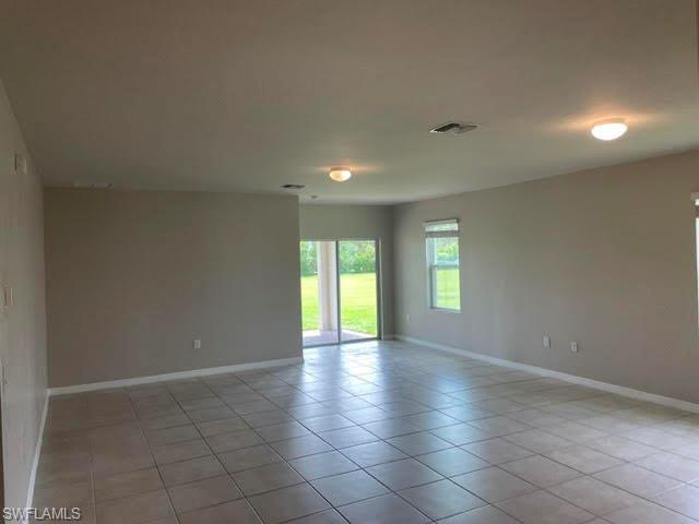 ENTRADA - Residential Lease
