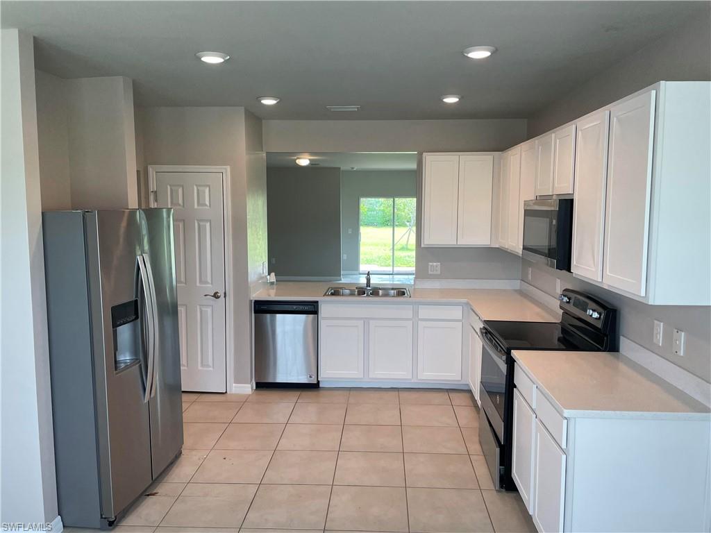 ENTRADA - Residential Lease