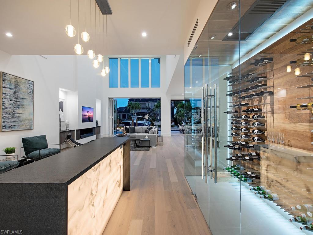 ROYAL HARBOR - Residential