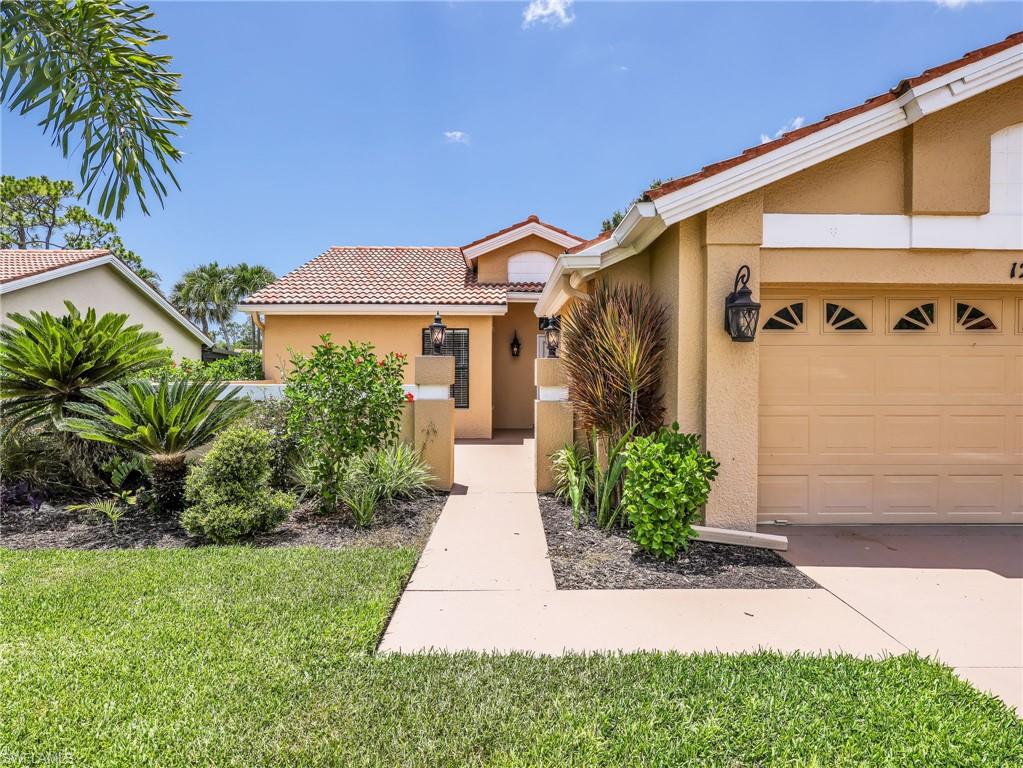 HUNTERS RIDGE - Residential