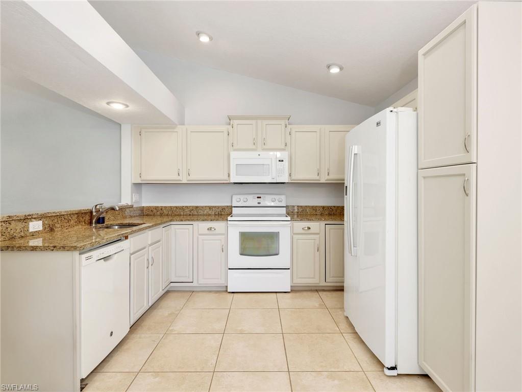 HUNTERS RIDGE - Residential