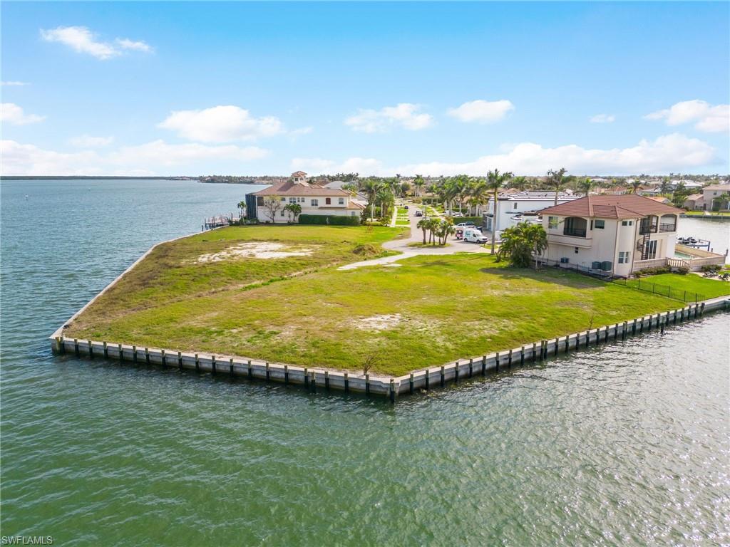 MARCO ISLAND - Land