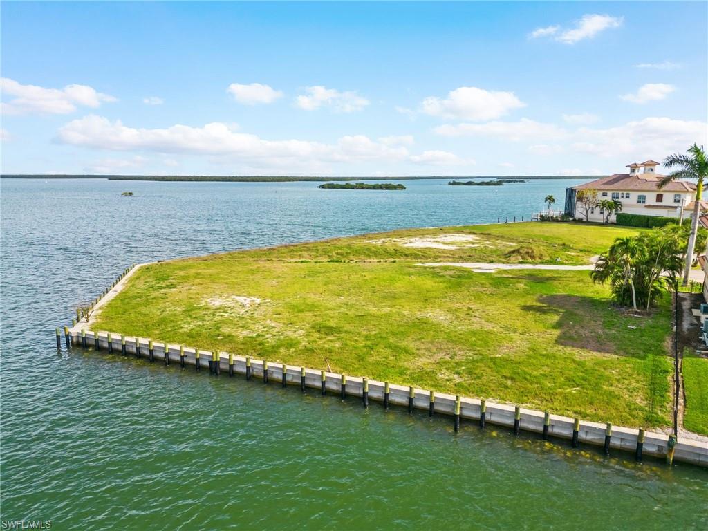MARCO ISLAND - Land