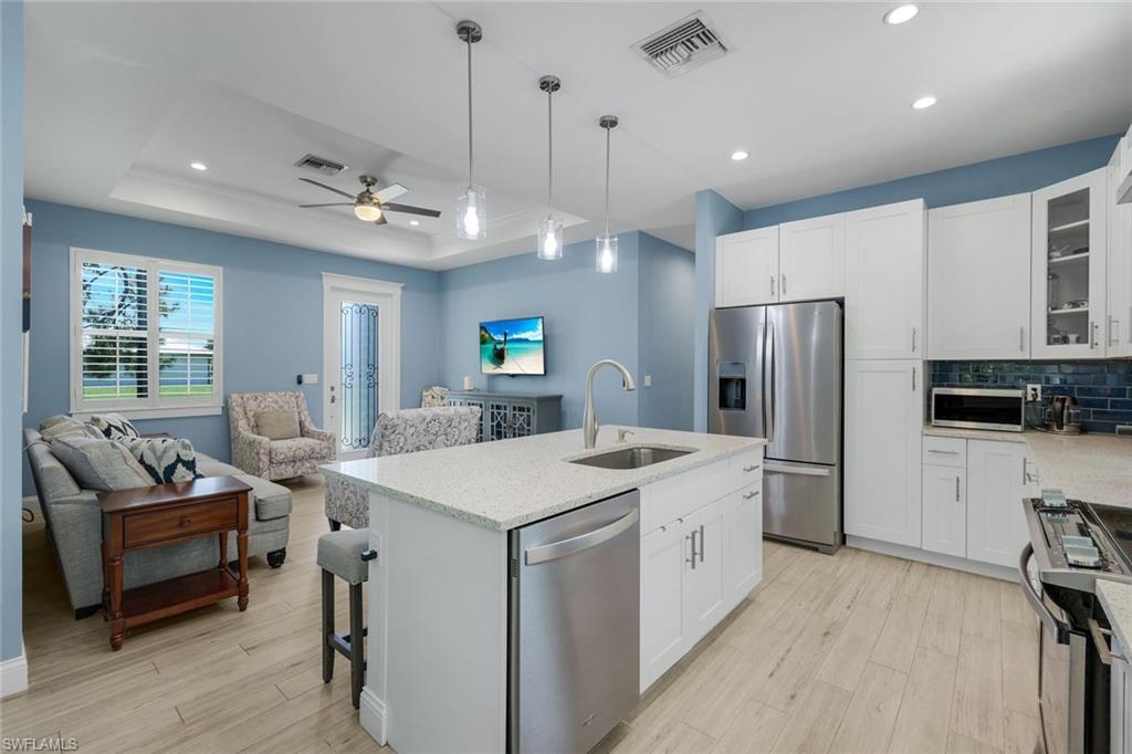 GOLDEN GATE ESTATES - Residential