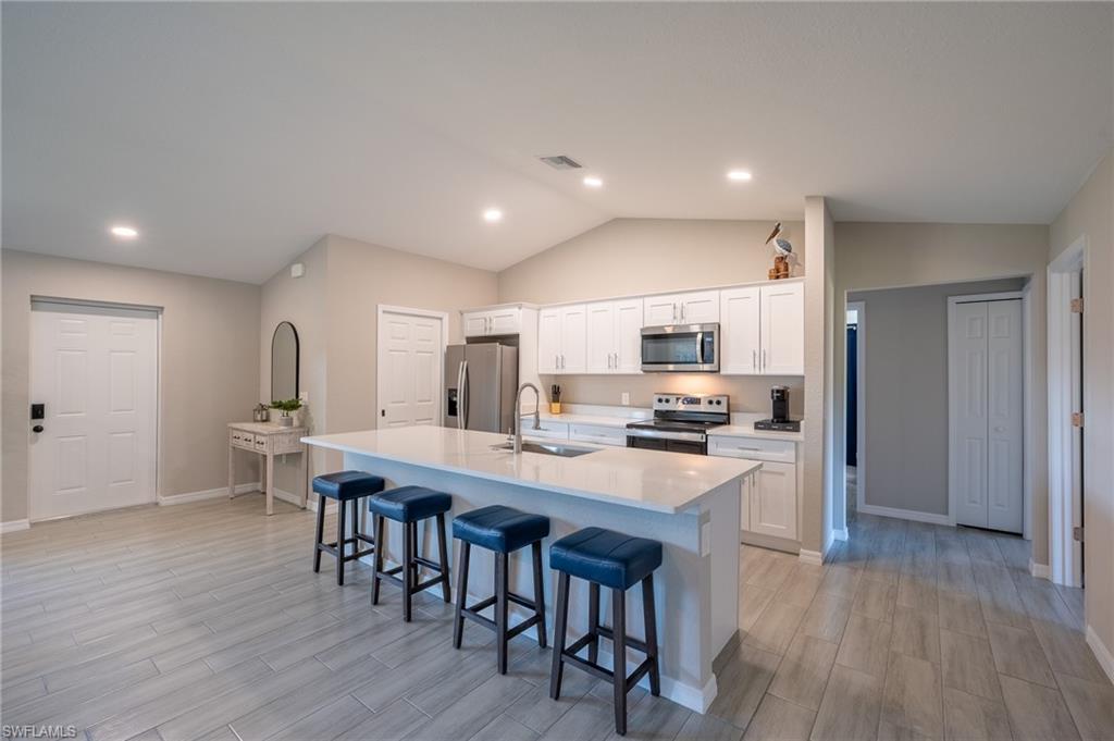 SAN CARLOS PARK - Residential