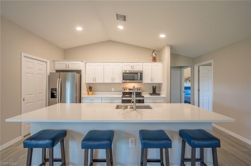 SAN CARLOS PARK - Residential