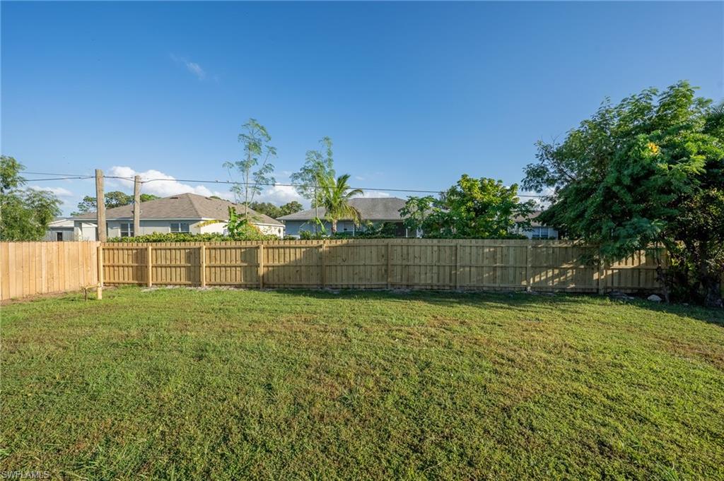 SAN CARLOS PARK - Residential