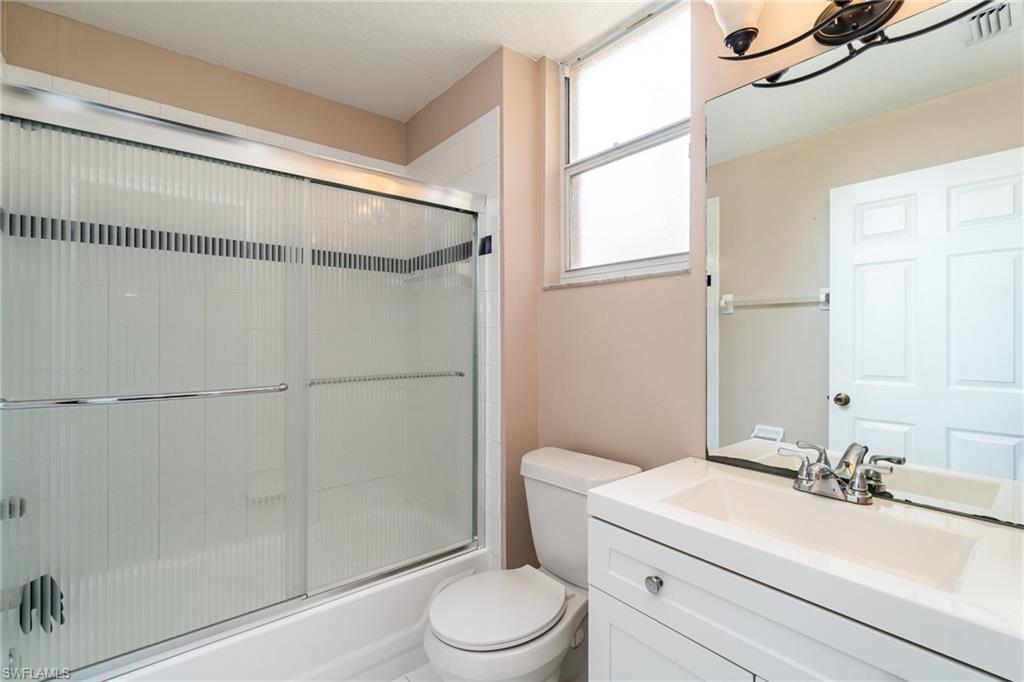 HUNTINGTON LAKES - Residential Lease