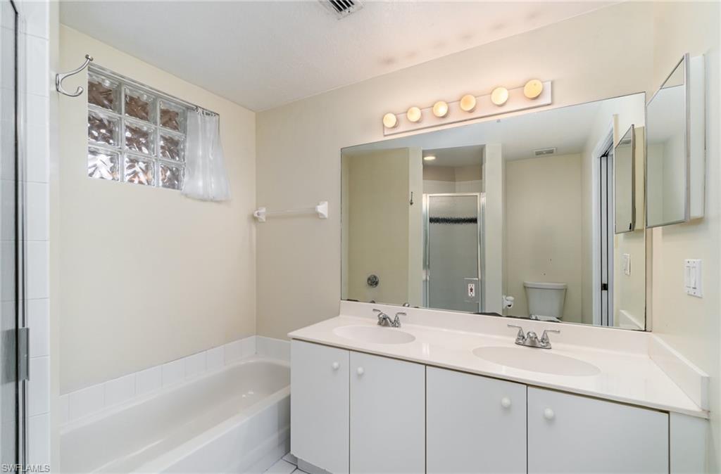 HUNTINGTON LAKES - Residential Lease
