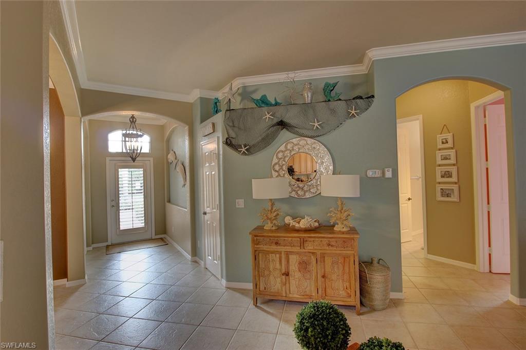 CARLTON LAKES - Residential