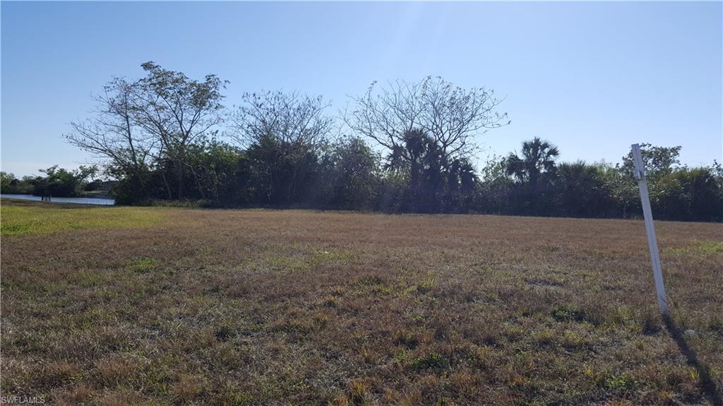 CAPE CORAL - Land