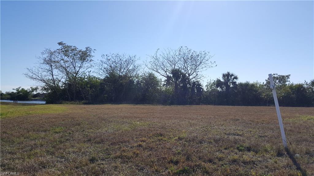 CAPE CORAL - Land
