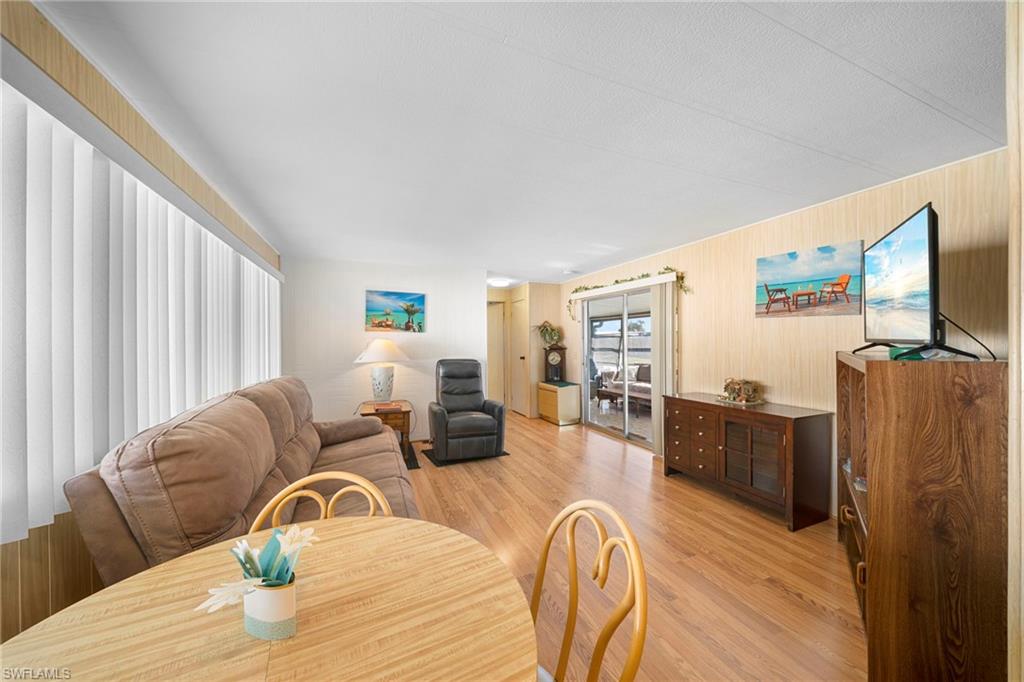 NAPLES MOBILE ESTATES - Residential