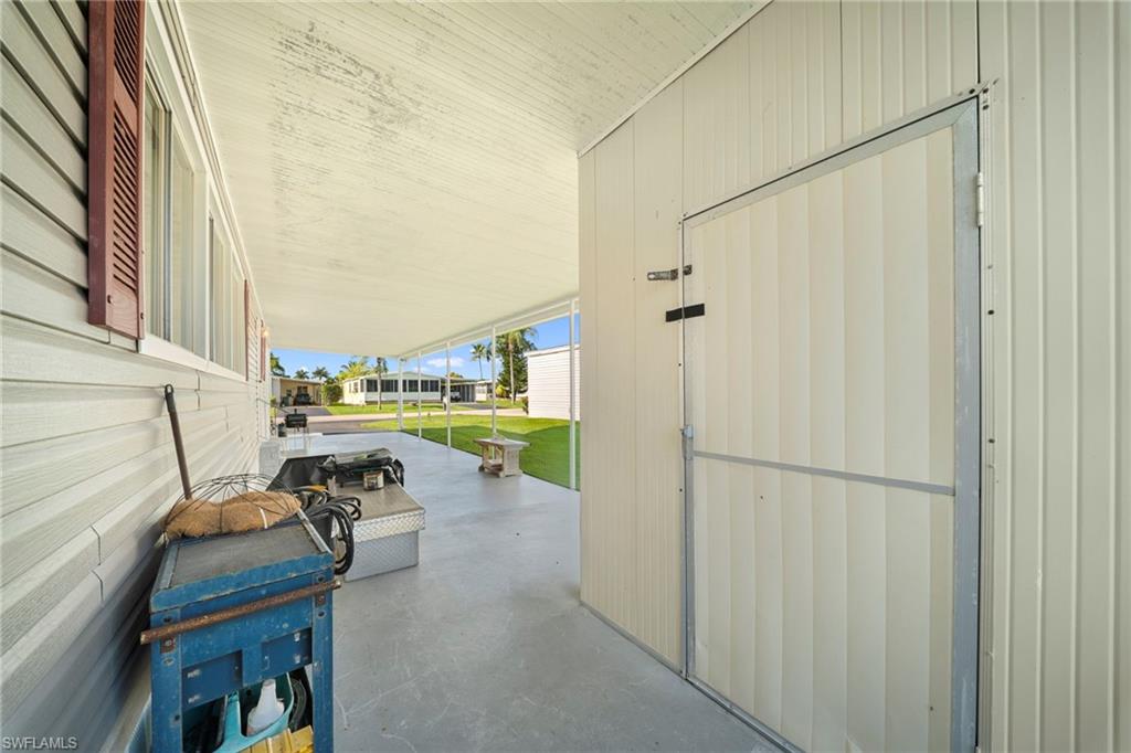 NAPLES MOBILE ESTATES - Residential