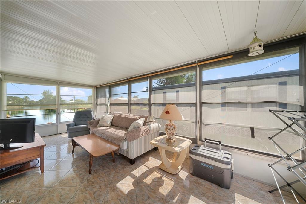 NAPLES MOBILE ESTATES - Residential