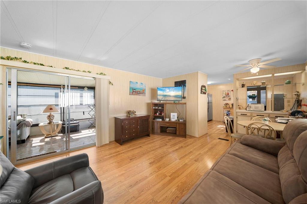 NAPLES MOBILE ESTATES - Residential
