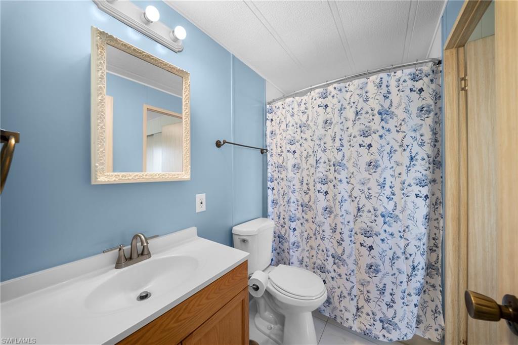 NAPLES MOBILE ESTATES - Residential