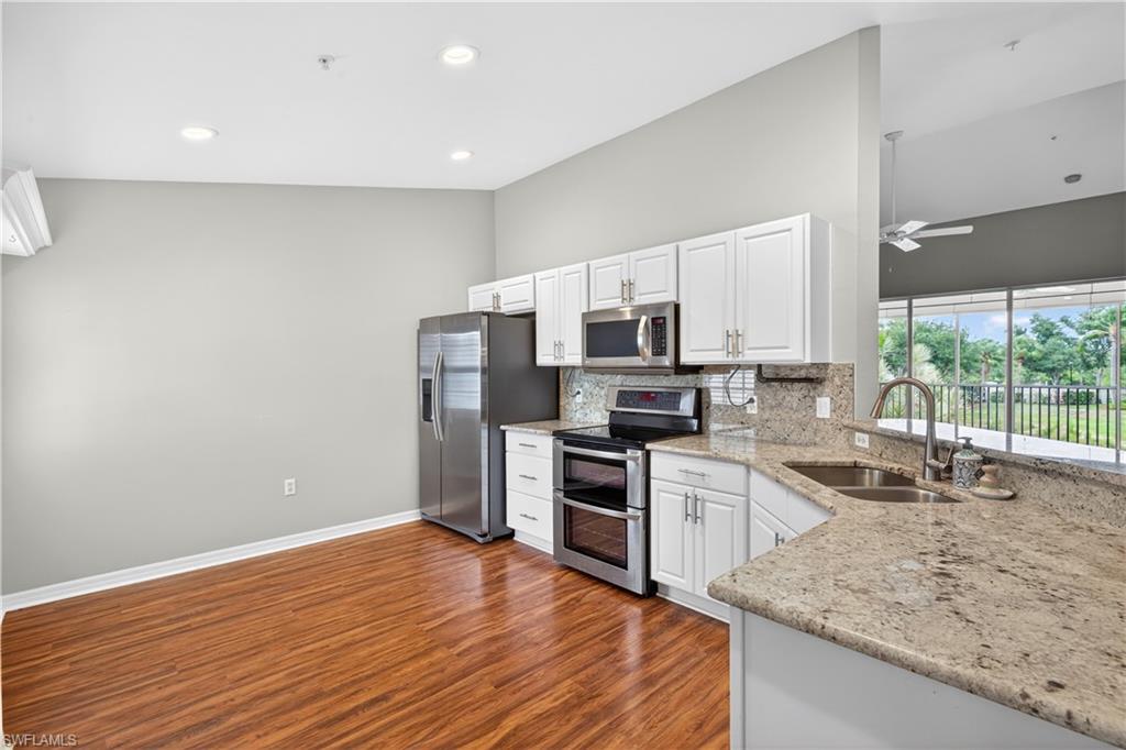SABAL POINTE - Residential