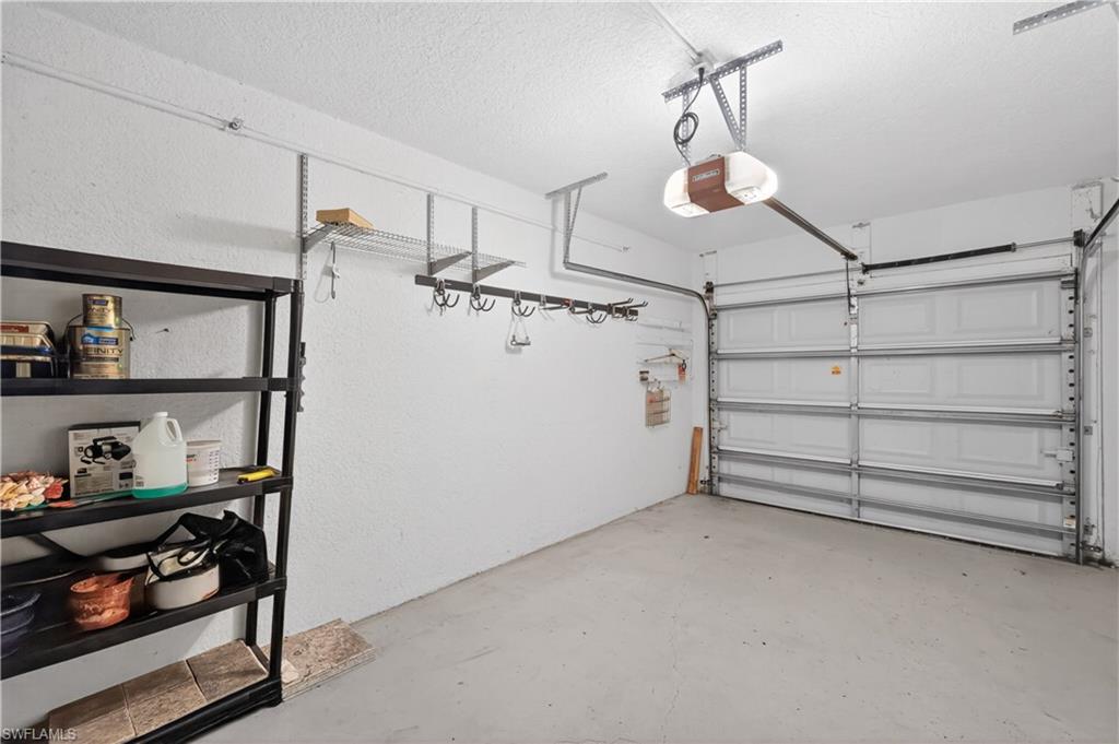 SABAL POINTE - Residential