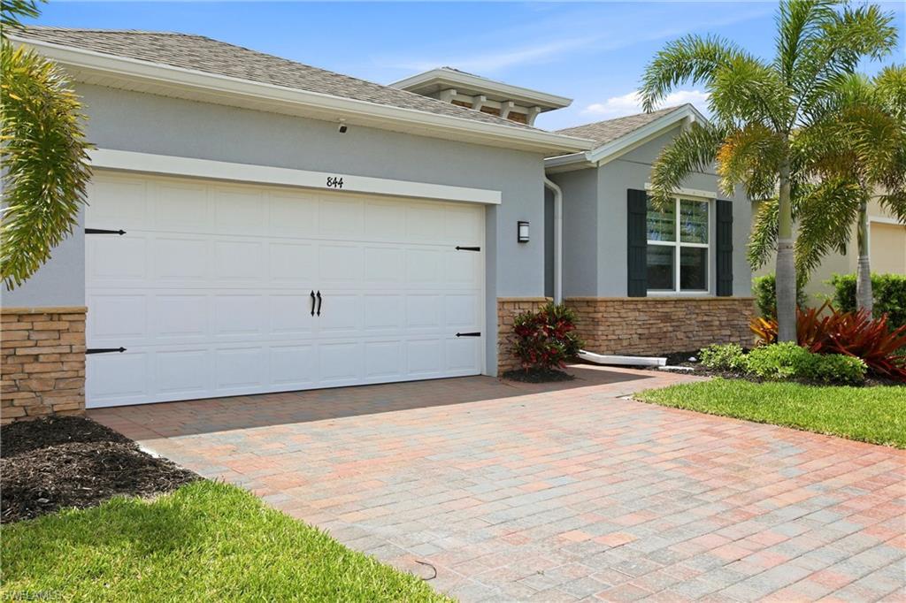 STONEWATER - Residential