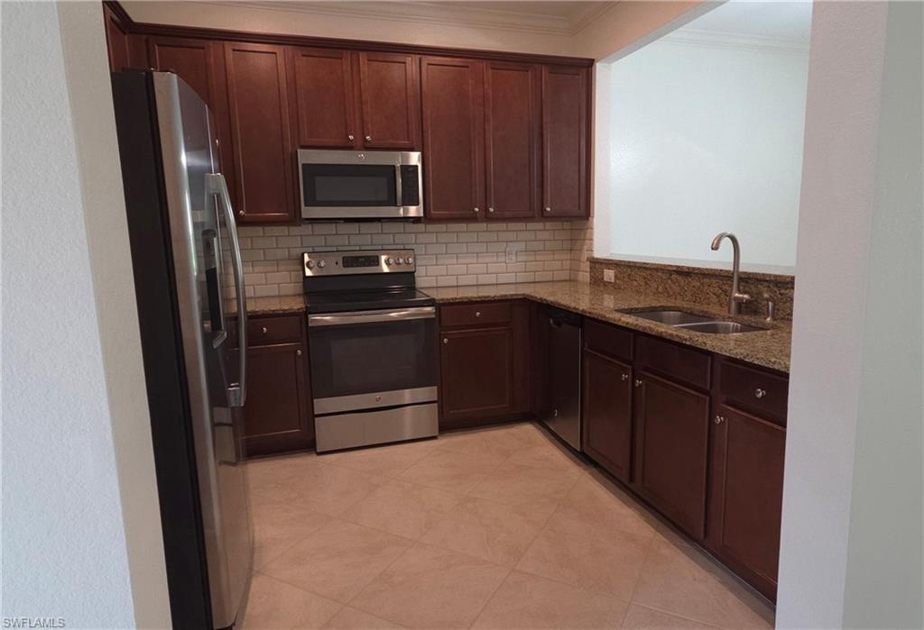 SUMMERLIN PLACE - Residential Lease