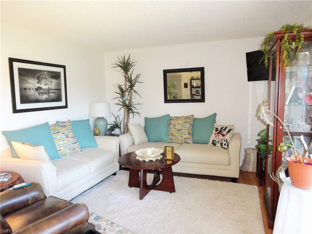 GLADES COUNTRY CLUB - Residential