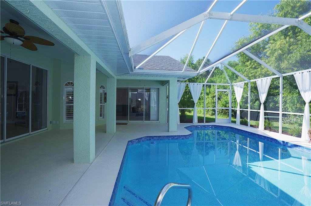 COUNTRY OAKS - Residential