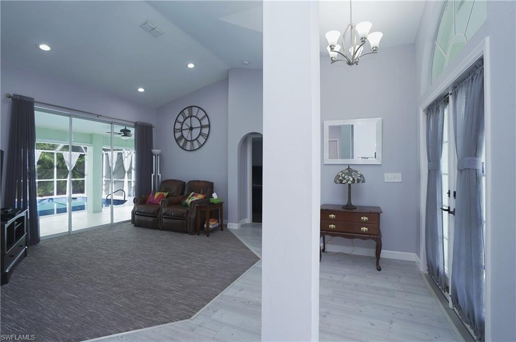 COUNTRY OAKS - Residential