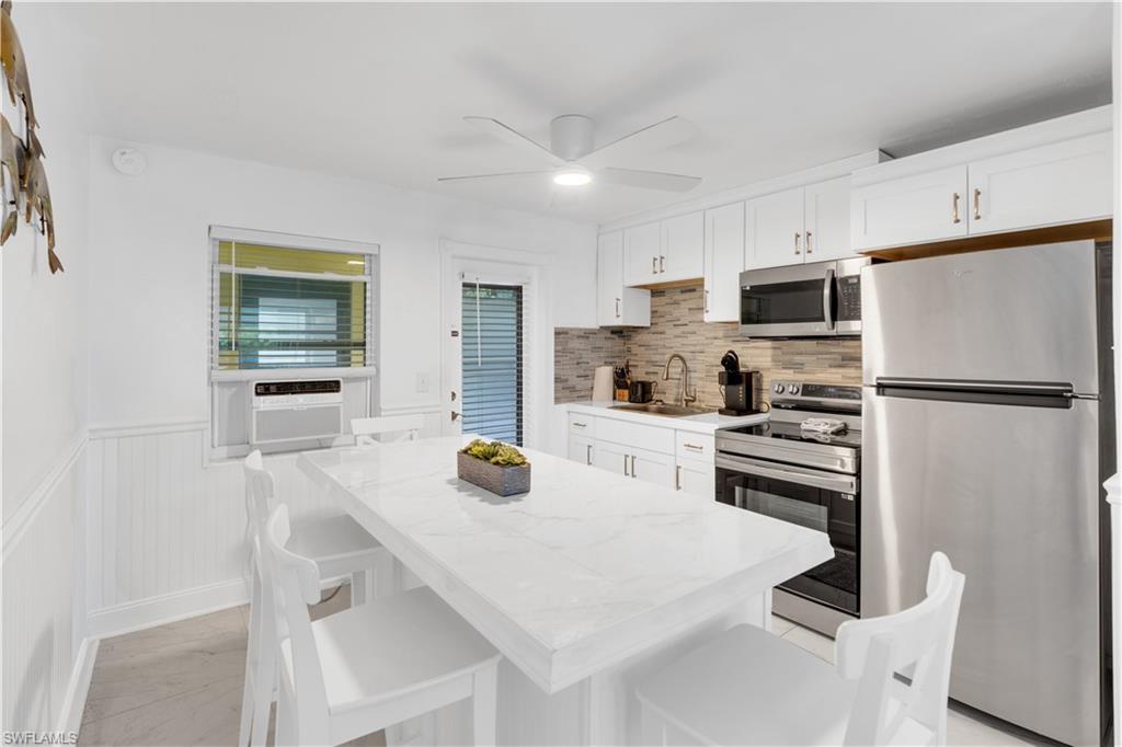 CAPE CORAL - Residential Lease