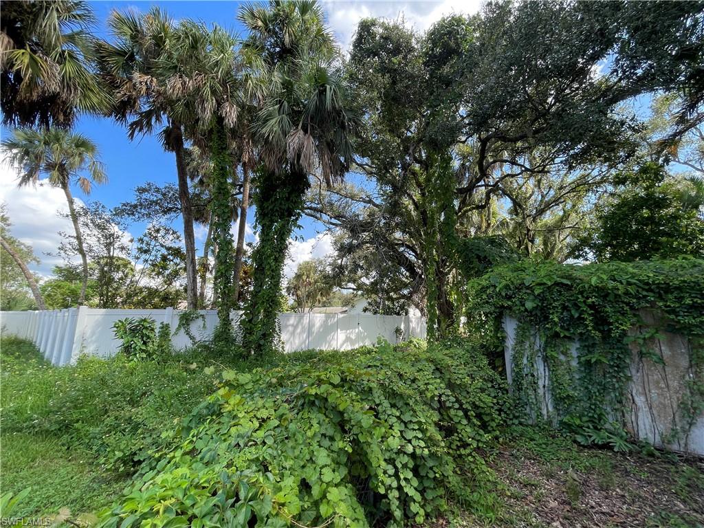 SUBURBAN PARK - Residential