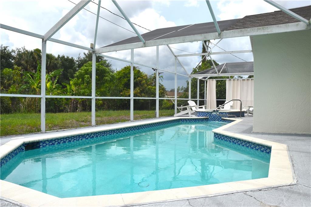 SAN CARLOS PARK - Residential