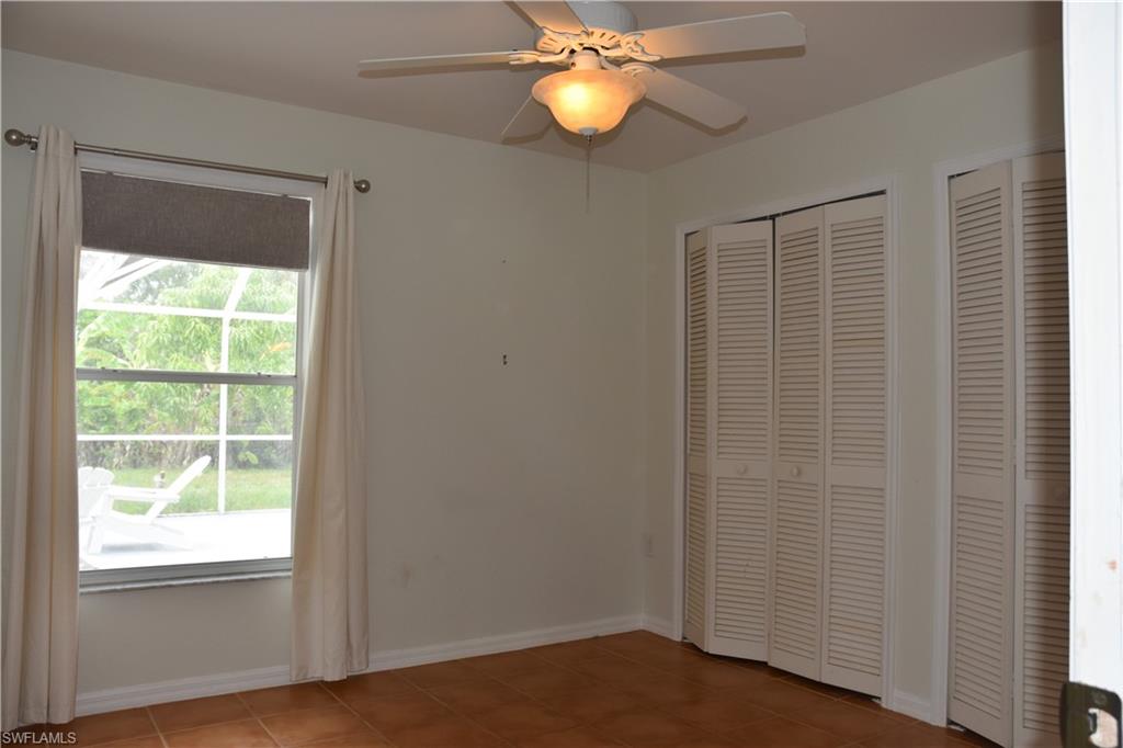 SAN CARLOS PARK - Residential
