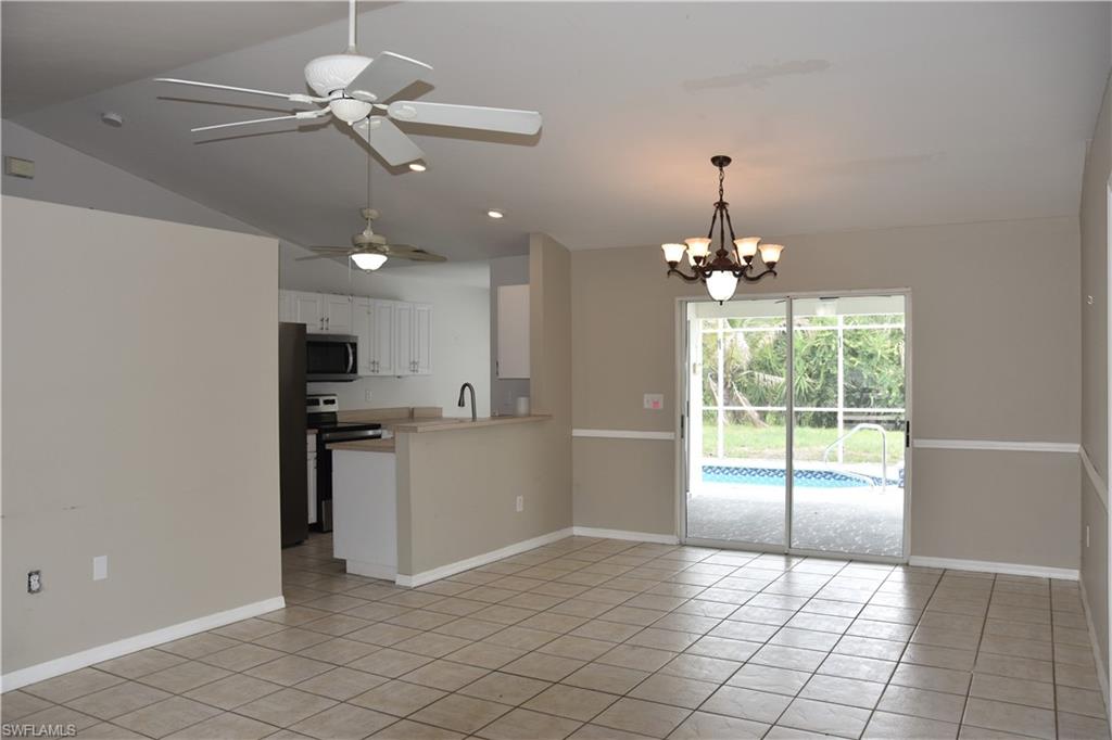 SAN CARLOS PARK - Residential