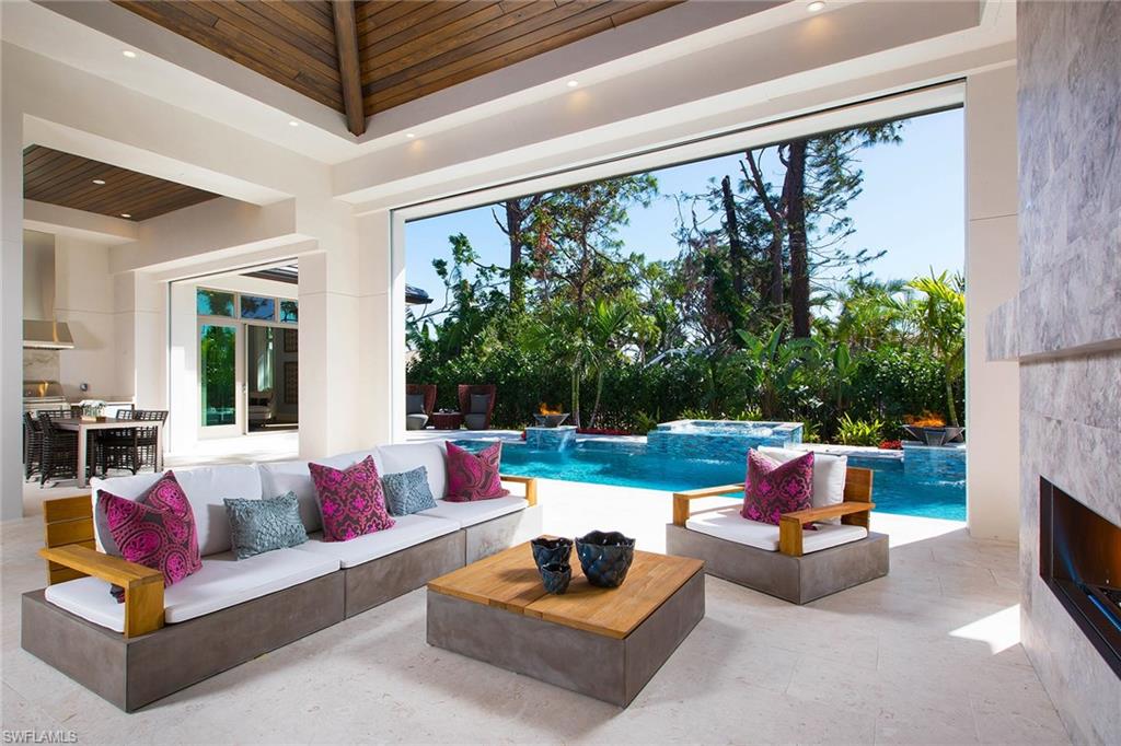 PARK SHORE - Residential