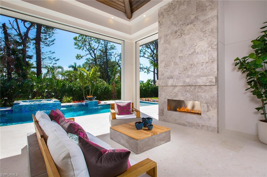 PARK SHORE - Residential