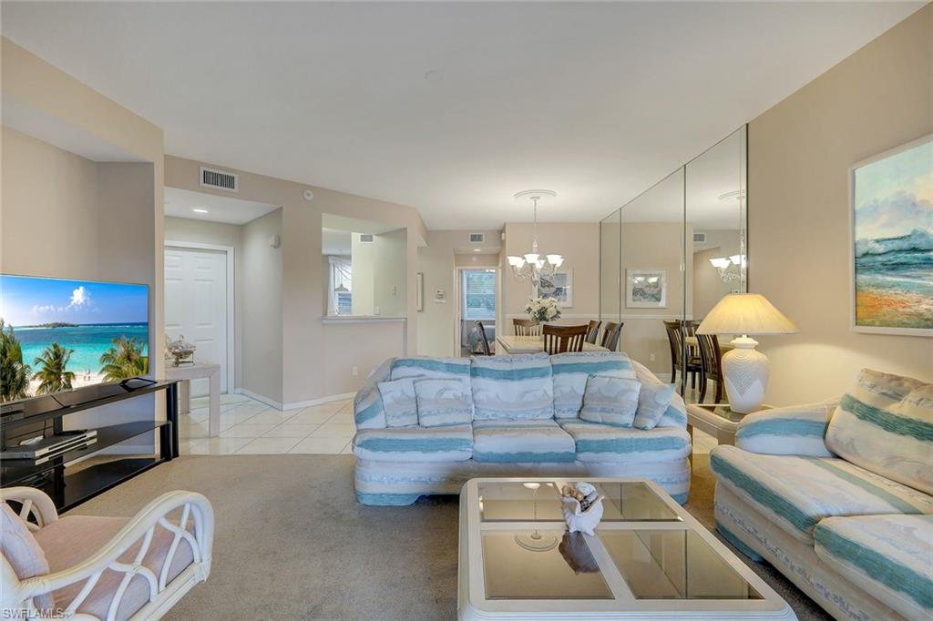 HUNTINGTON LAKES - Residential