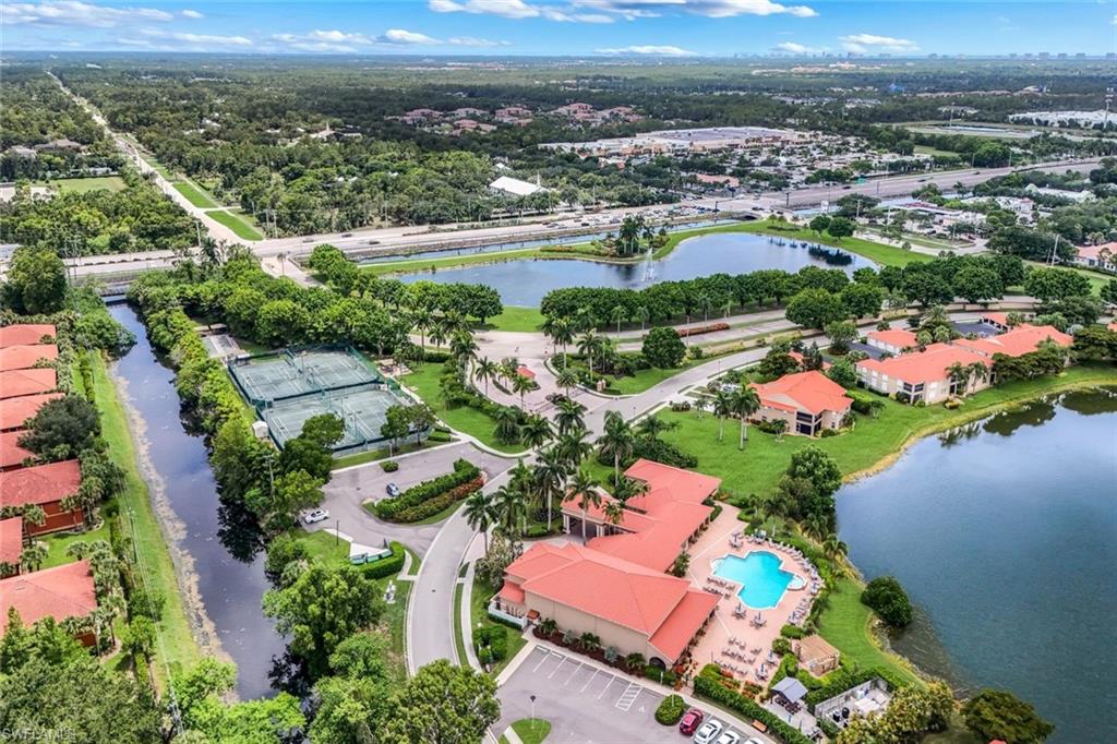 HUNTINGTON LAKES - Residential