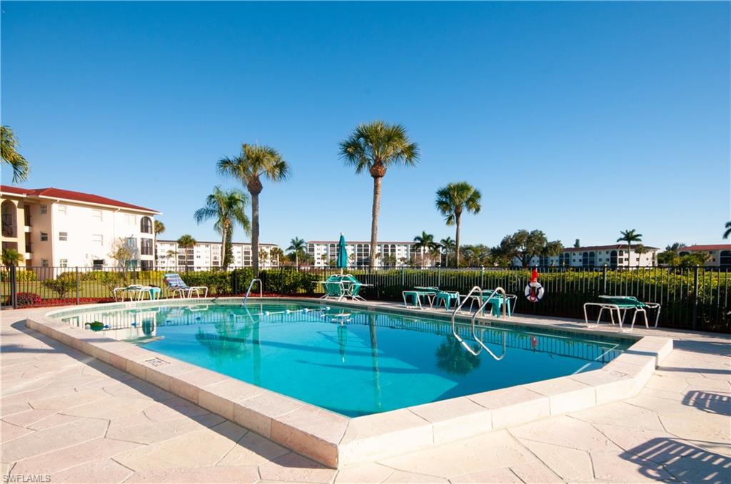 HIGH POINT COUNTRY CLUB - Residential