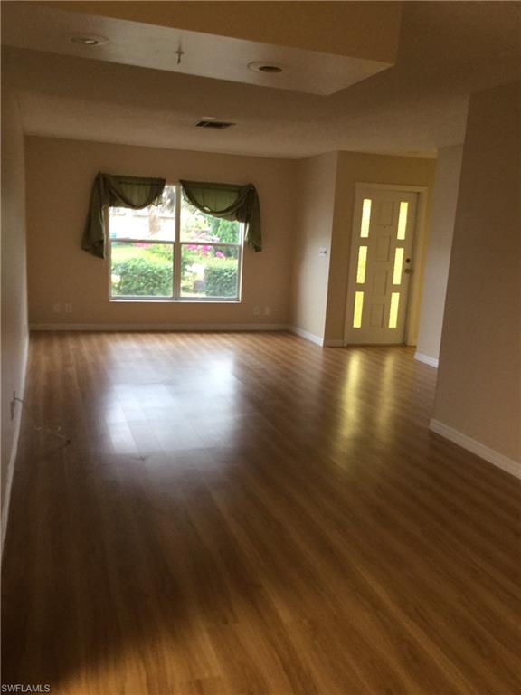 NAPLES MANOR - Residential
