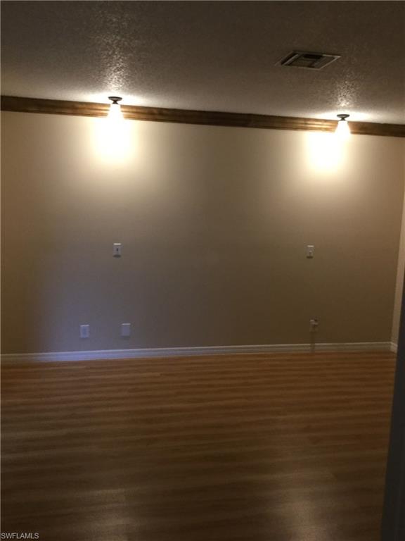 NAPLES MANOR - Residential