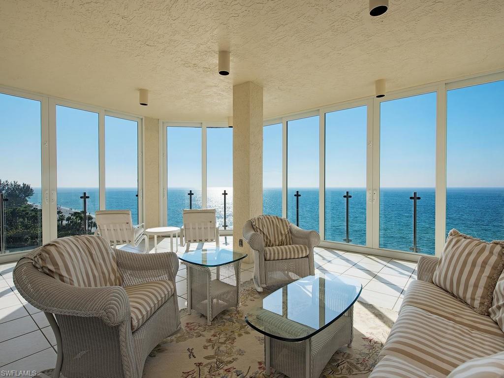 SEAPOINT AT NAPLES CAY - Residential