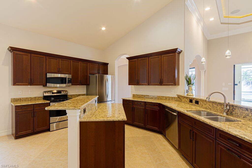 BLACK BEAR RIDGE - Residential